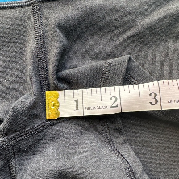 Lululemon Athletica Black/Blue Reversible Athletic Volleyball Boogie Shorts - Picture 7 of 7